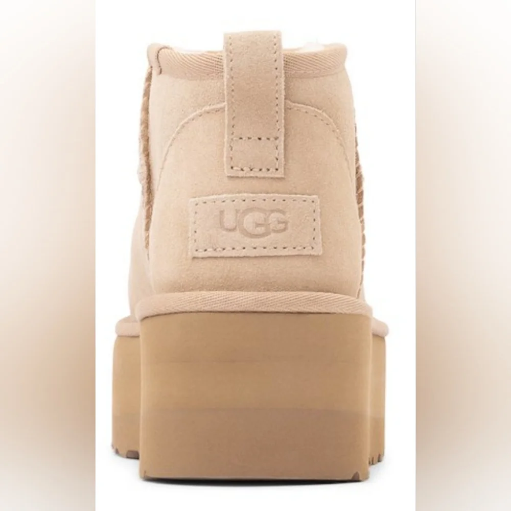 UGG Classic Ultra Mini Platform Sand Boots Size 9 Used Like New